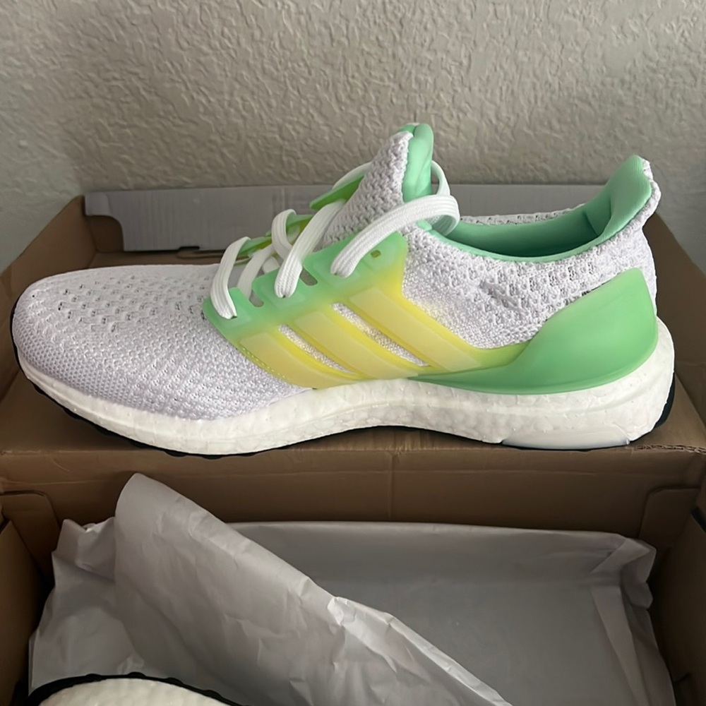 Adidas UltraBoost 5.0 DNA
